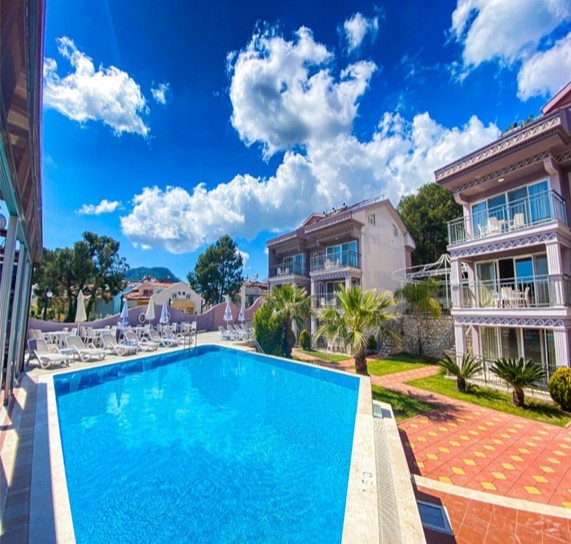zehra otel havuz